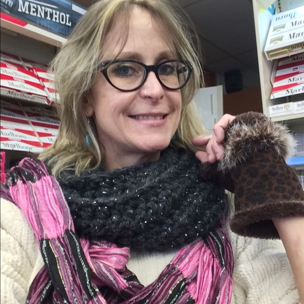 Meet your Posher, Anne